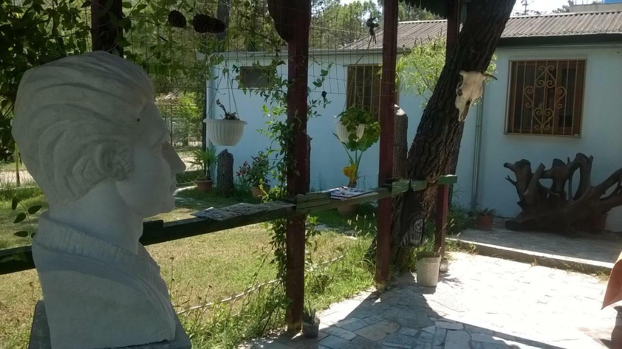 Apartament Kolonia E Artistave Velipojë Zewnętrze zdjęcie