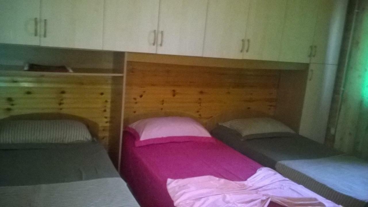 Apartament Kolonia E Artistave Velipojë Zewnętrze zdjęcie